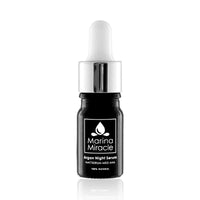 Helt naturlig nattserum i liten flaske med aprikosolje og arganolje laget i Norge.